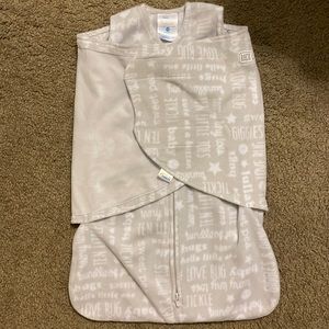 Halo Fleece newborn sleep sack. NWOT. Washed once but never used. 6-12 lb, 0-3mo